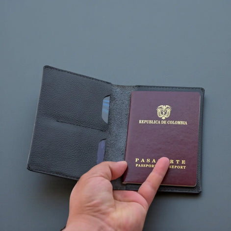 Porta Pasaporte Sky